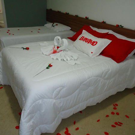Deed'S Hotel Mantenopolis Экстерьер фото